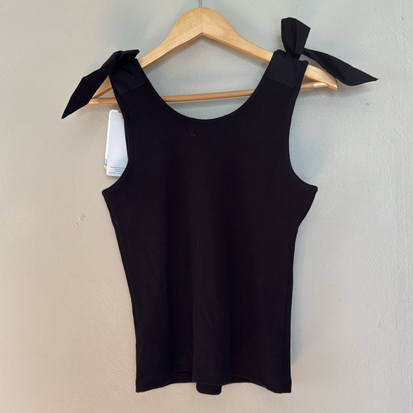 NWT French Connection Black Bow shoulder Strap Tank Top medium - Picture 4 of 5